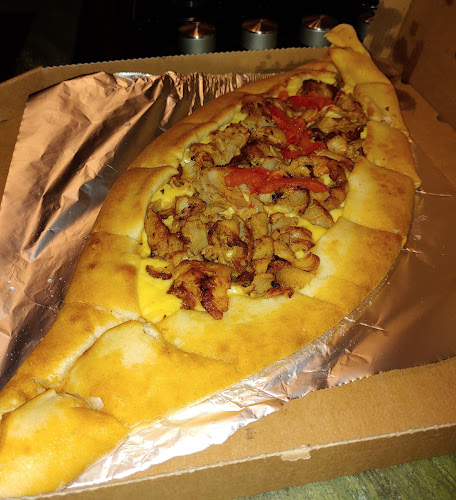 Kebab Pizza - Gastronómia a pohostinstvo