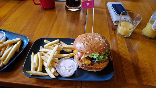 Regal Burger - Gastronómia a pohostinstvo