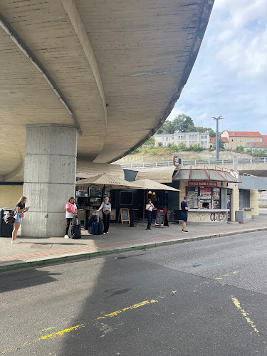 Hernandez espresso pod mostom - Gastronómia a pohostinstvo