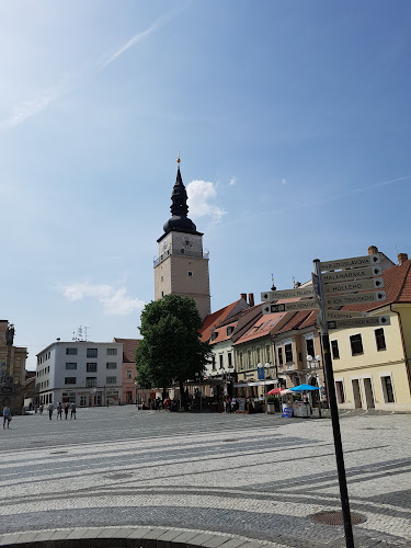 Kaviareň pod vežu - Gastronómia a pohostinstvo