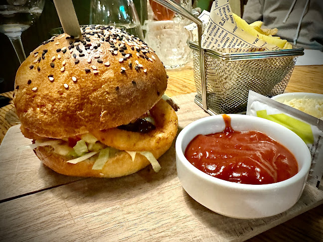 Opinii despre Plnofúz în Bratislava - Gastronómia a pohostinstvo