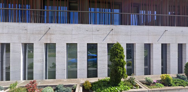 Yasmin Restaurant & Cafe