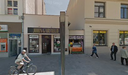 Coffee - in - café bar